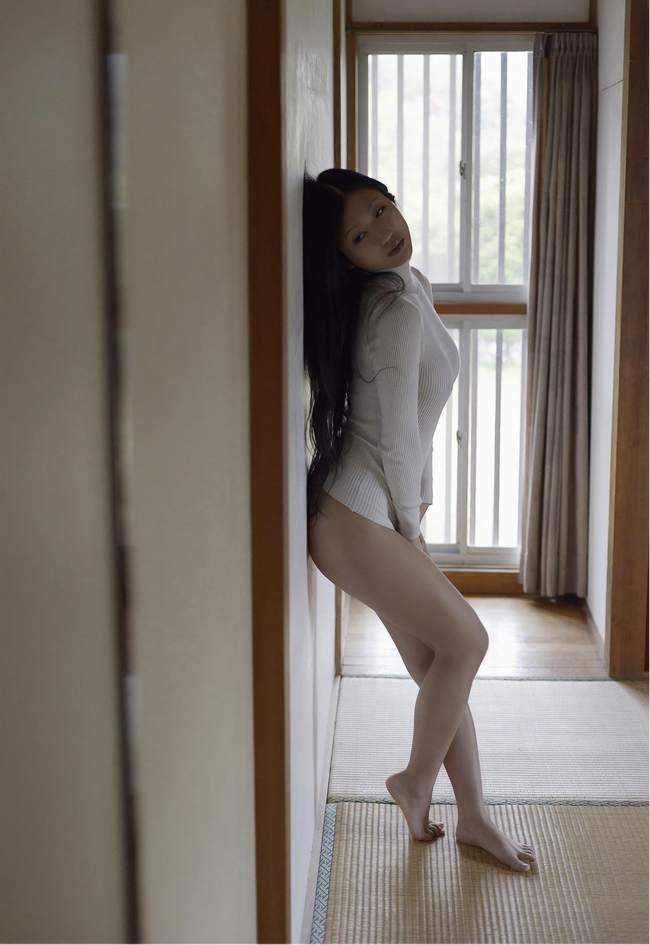 Mitsu Dan 壇蜜, デジタル写真集 蔵のなかの・・・ Premium Archive(32)