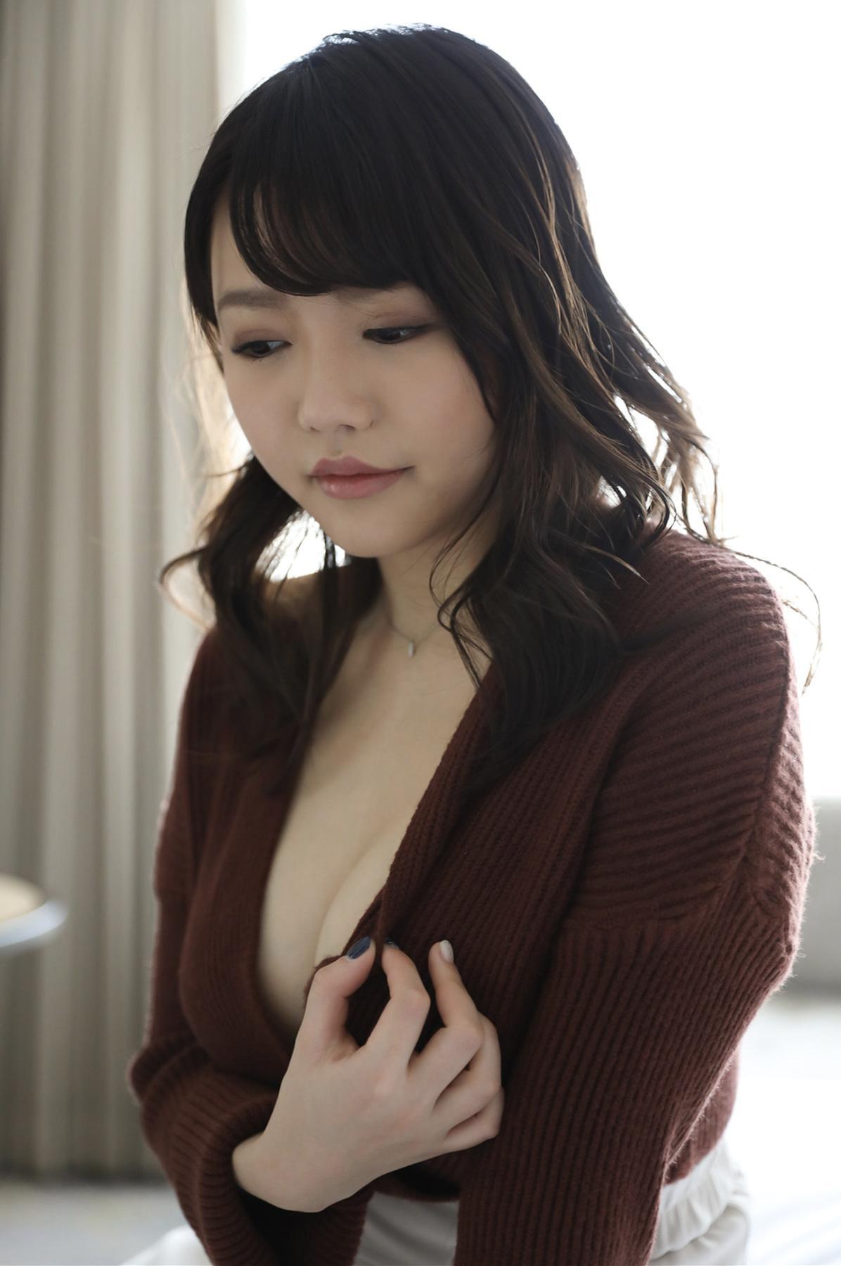 Reona Tomiyasu 冨安れおな, 舞ワイフ公式写真集 理想のセックスがしたいとAV出演を熱望する人妻 Set.01(5)