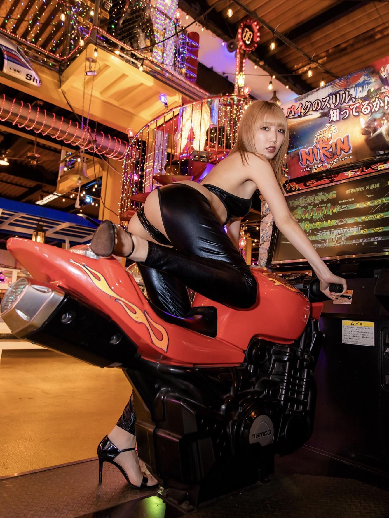 Mea Shimotsuki 霜月めあ, FLASHデジタル写真集 「Lady Player MEA」 Set.06(1)