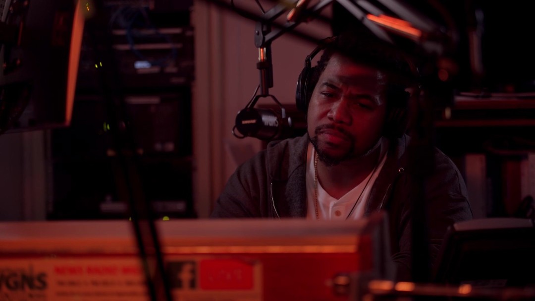 AM Radio 2021 1080p AMZN WEB-DL DDP5 1 H 264-EVO AM Radio 2021 1080p AMZN WEB-DL DDP5 1 H 264-EVO