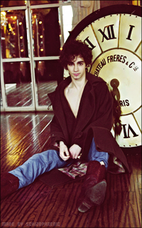 Robert Sheehan DU6G1mjB_o