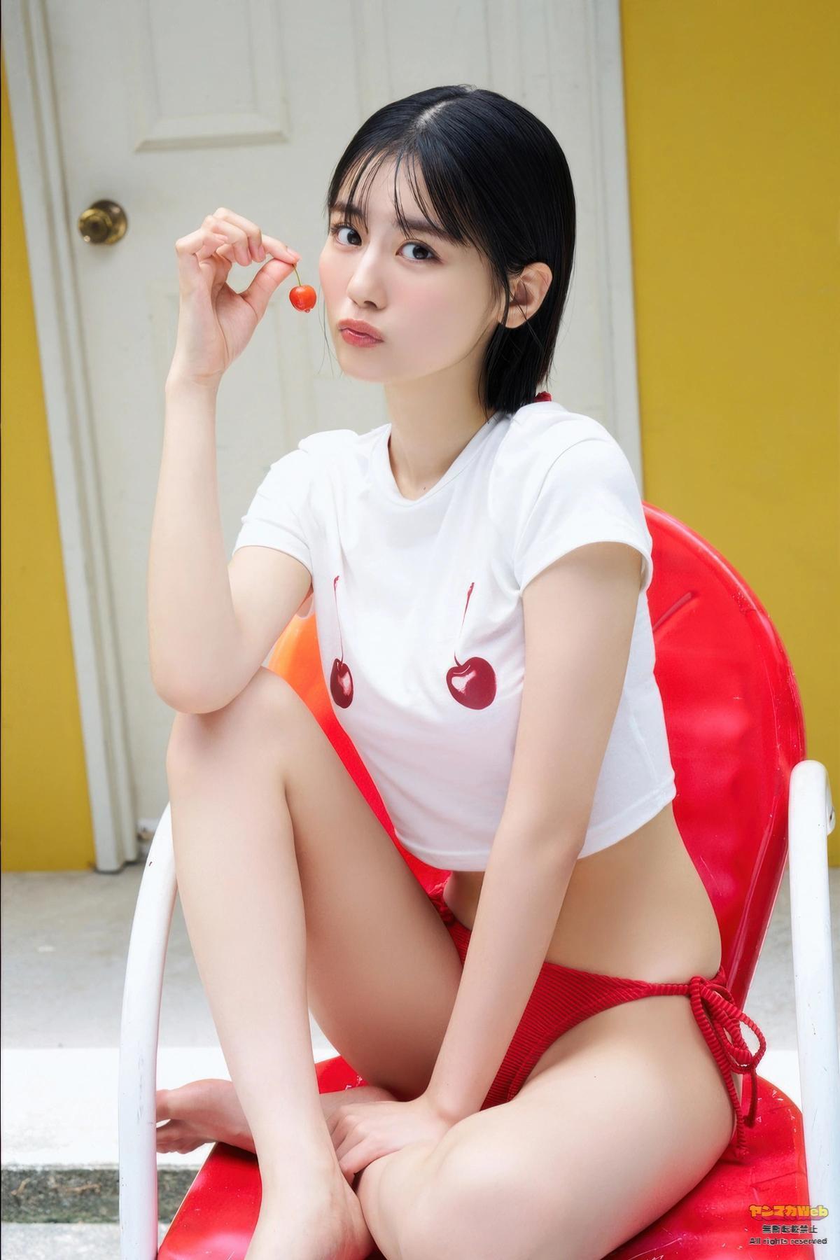 Ruki Sekiya 関谷瑠紀, Young Magazine 2025 No.43 (ヤングマガジン 2025年43号)(11)