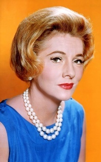 Joan Fontaine LBtC2q0t_o