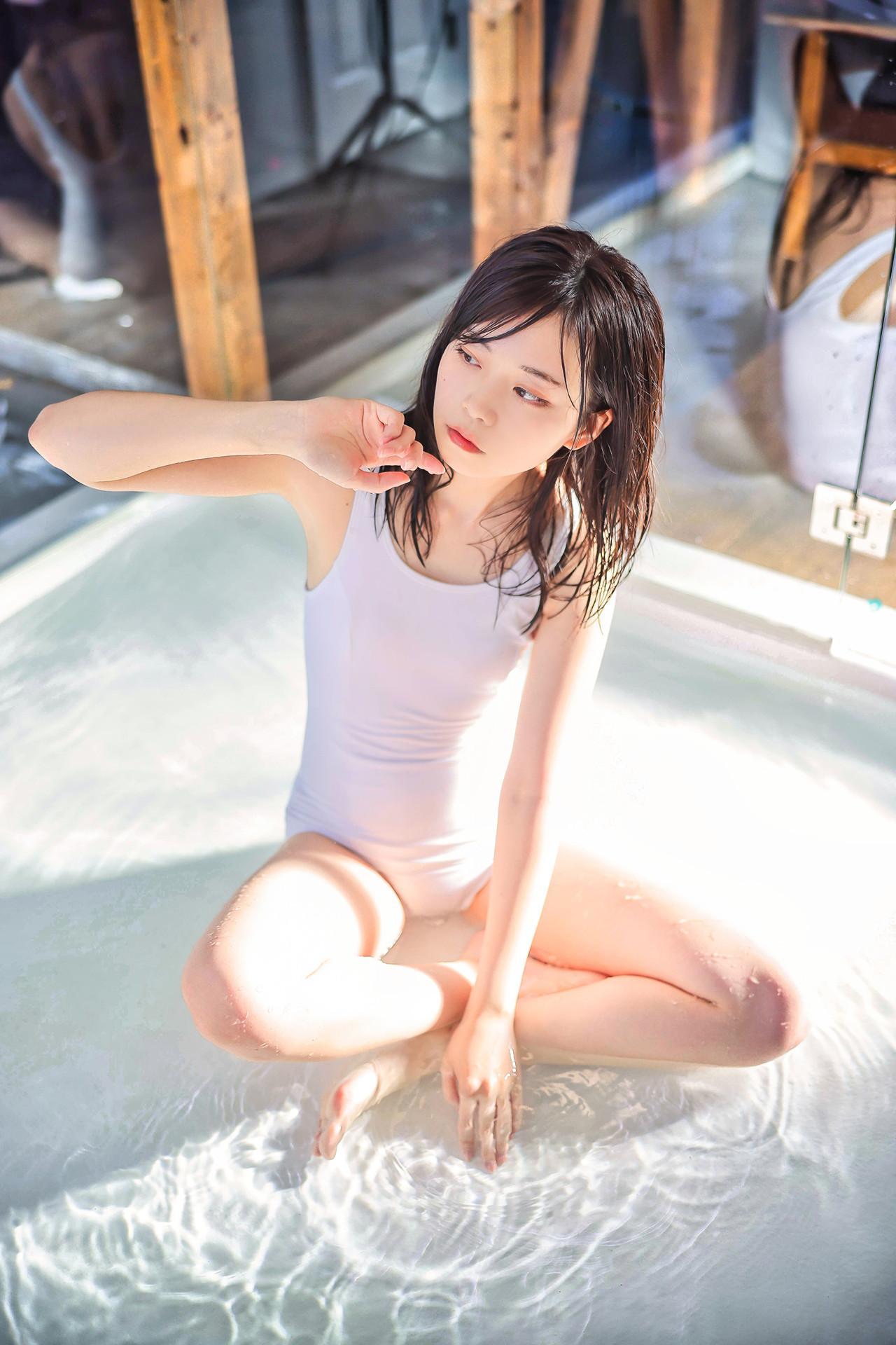 Mimiko Hinaki 姫綺みみこ, 写真集 Wet Color Swimming Race 濡色競泳 Set.01(1)