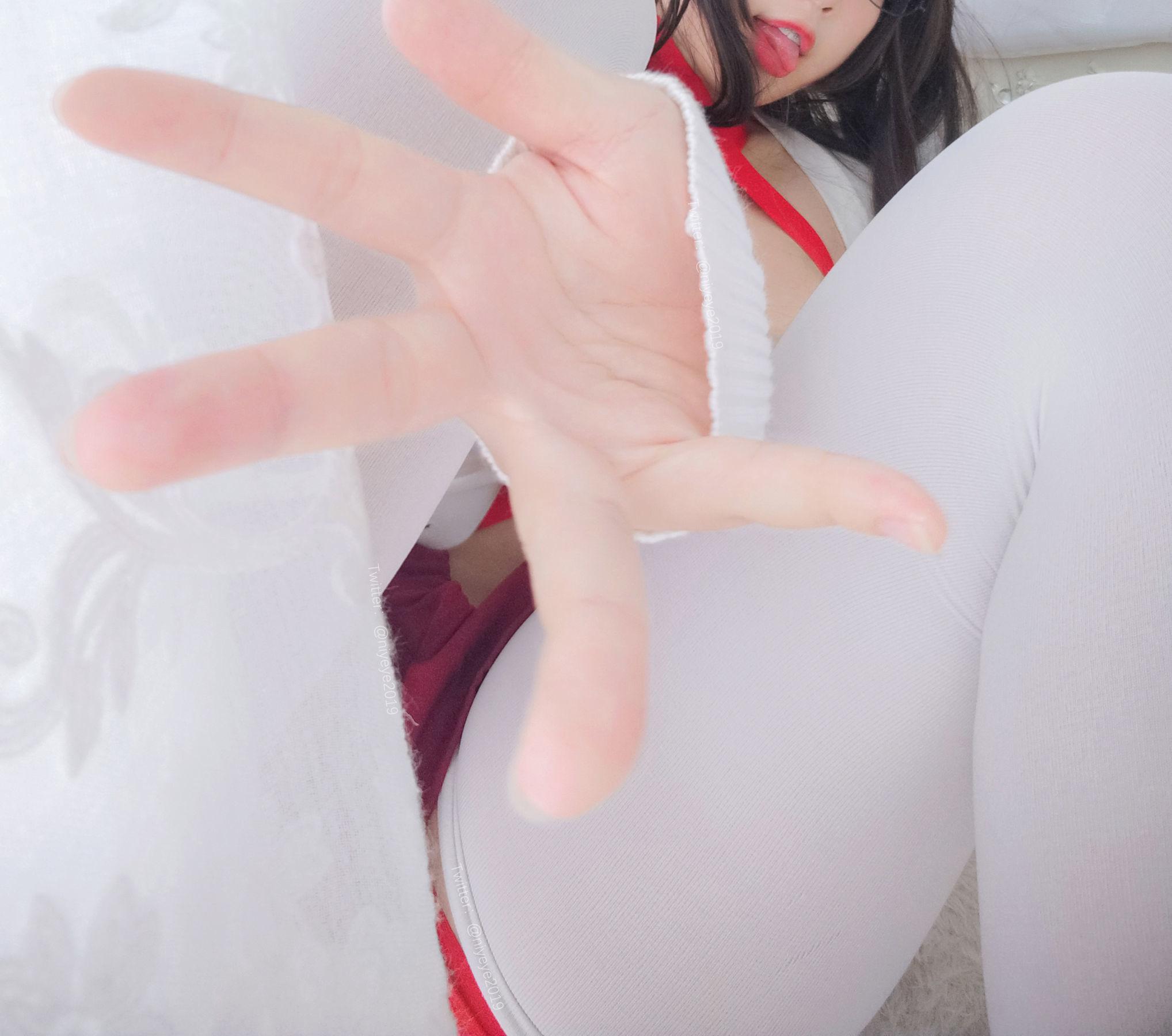 [网红COSER] 萌系小姐姐-白烨- – 发情期 写真集(63)