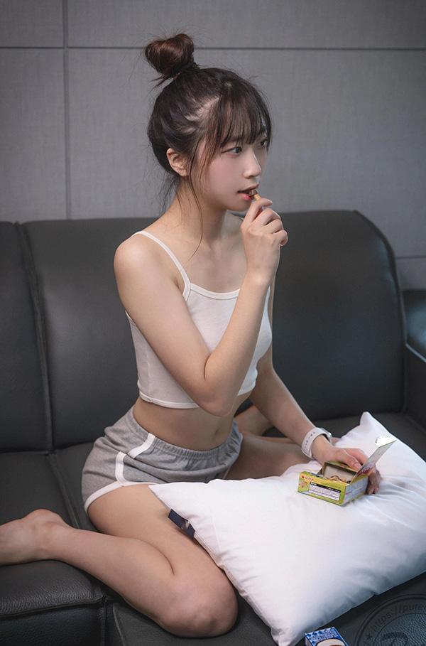 修长美女Hina入住酒店开启地狱之门(18)