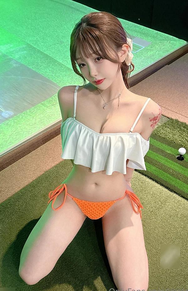 白嫩美女神lovechuu 财阀的爱宠私拍尺度图(9)