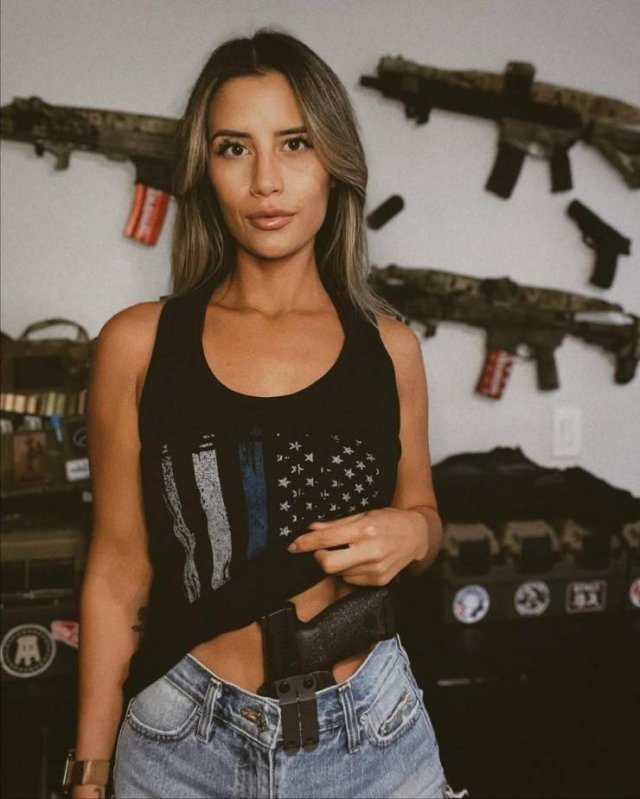 WOMEN WITH WEAPONS...9 YbOA6mmS_o