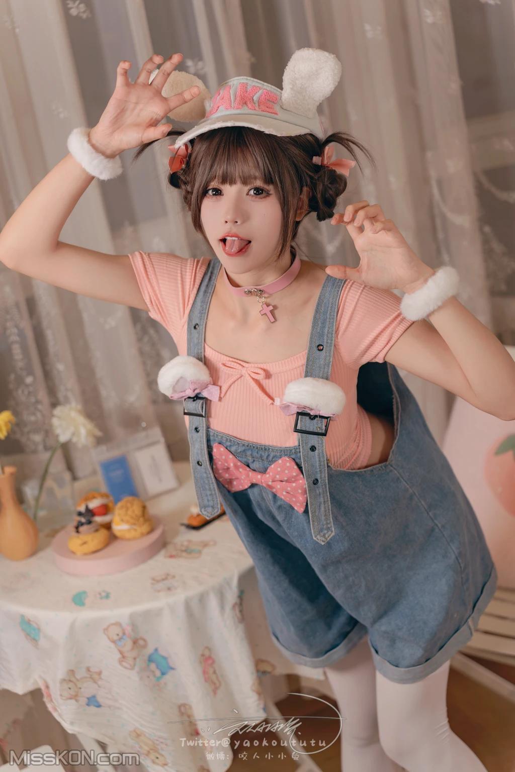 Coser@黏黏团子兔: 甜心小狗 恋爱告急 (70 photos )(56)