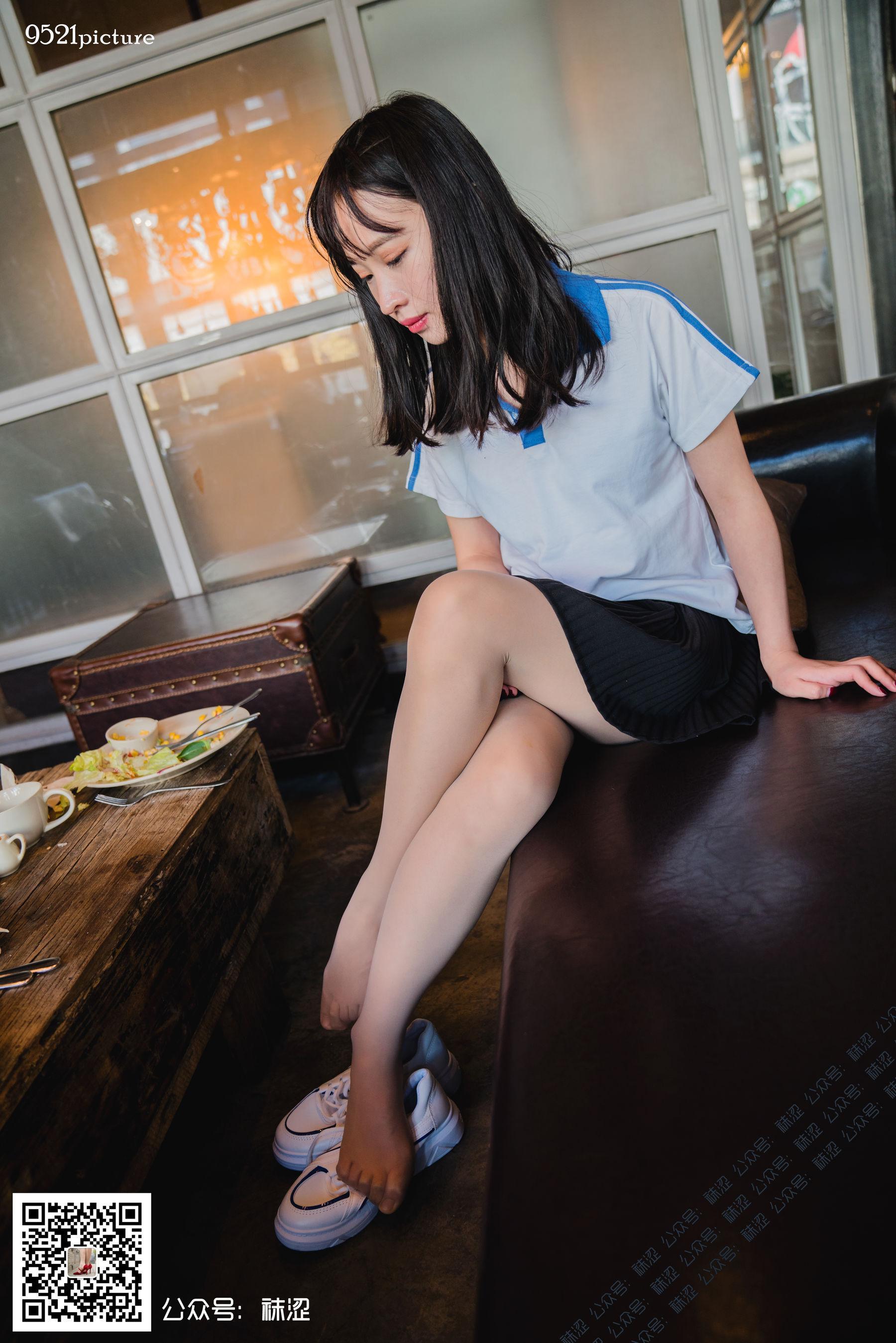 [袜涩] VOL.030 Amanda – 学生制服(25)