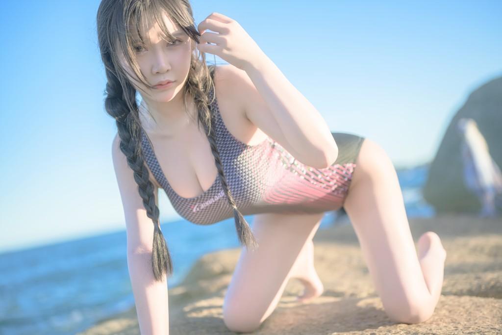Coser@抱走莫子aa Vol.031: 竞技泳衣 (69 photos )(46)