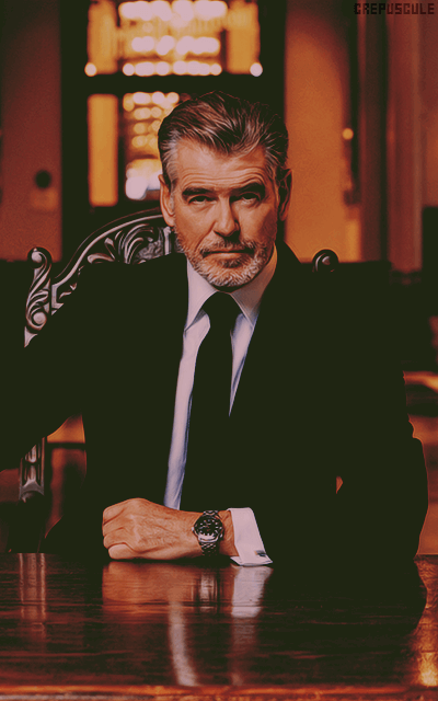 Pierce Brosnan JQM6TvII_o