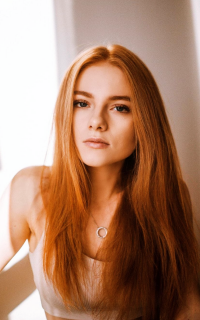 Julia Adamenko MaKWcFvA_o