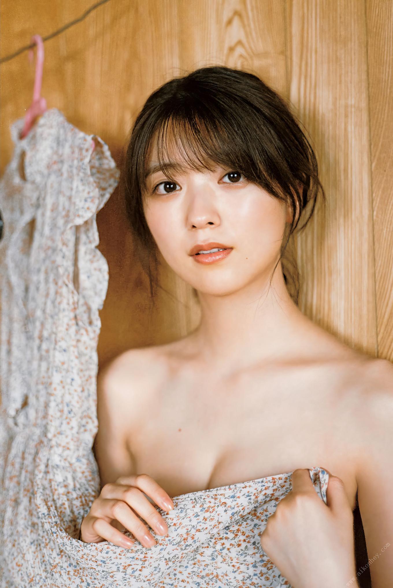 Mio Kudo 工藤美桜, 1st写真集 [KIMINOMIO] Set.01(28)