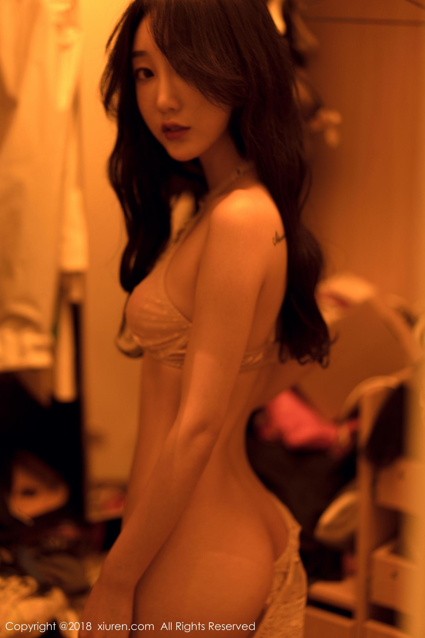 小九月《身材玲珑娇柔的妹子》 [秀人XIUREN] No.1210 写真集(2)