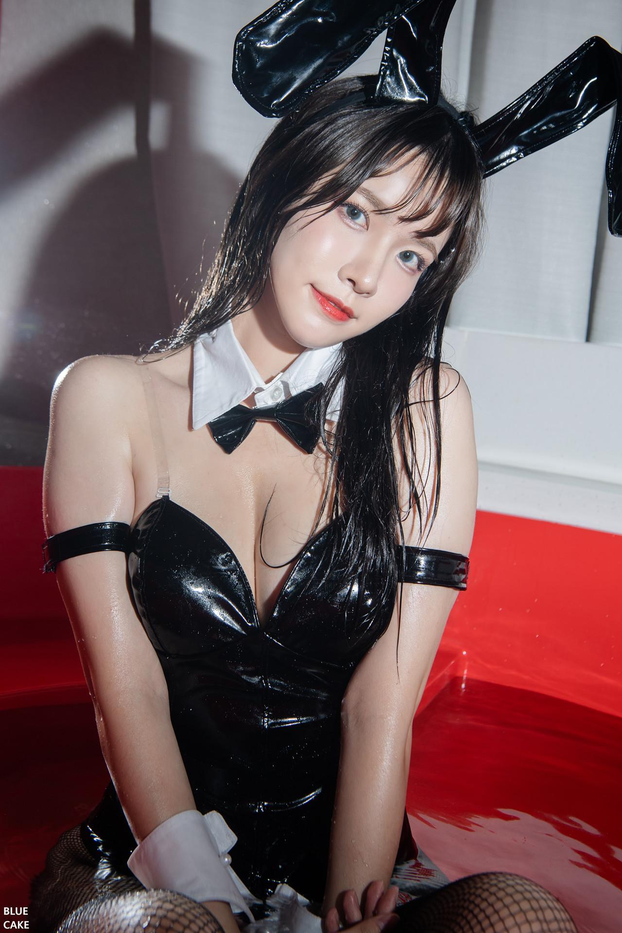 Lee Ahrin 이아린, BlueCake ‘White Black Bunny’ Set.03(17)