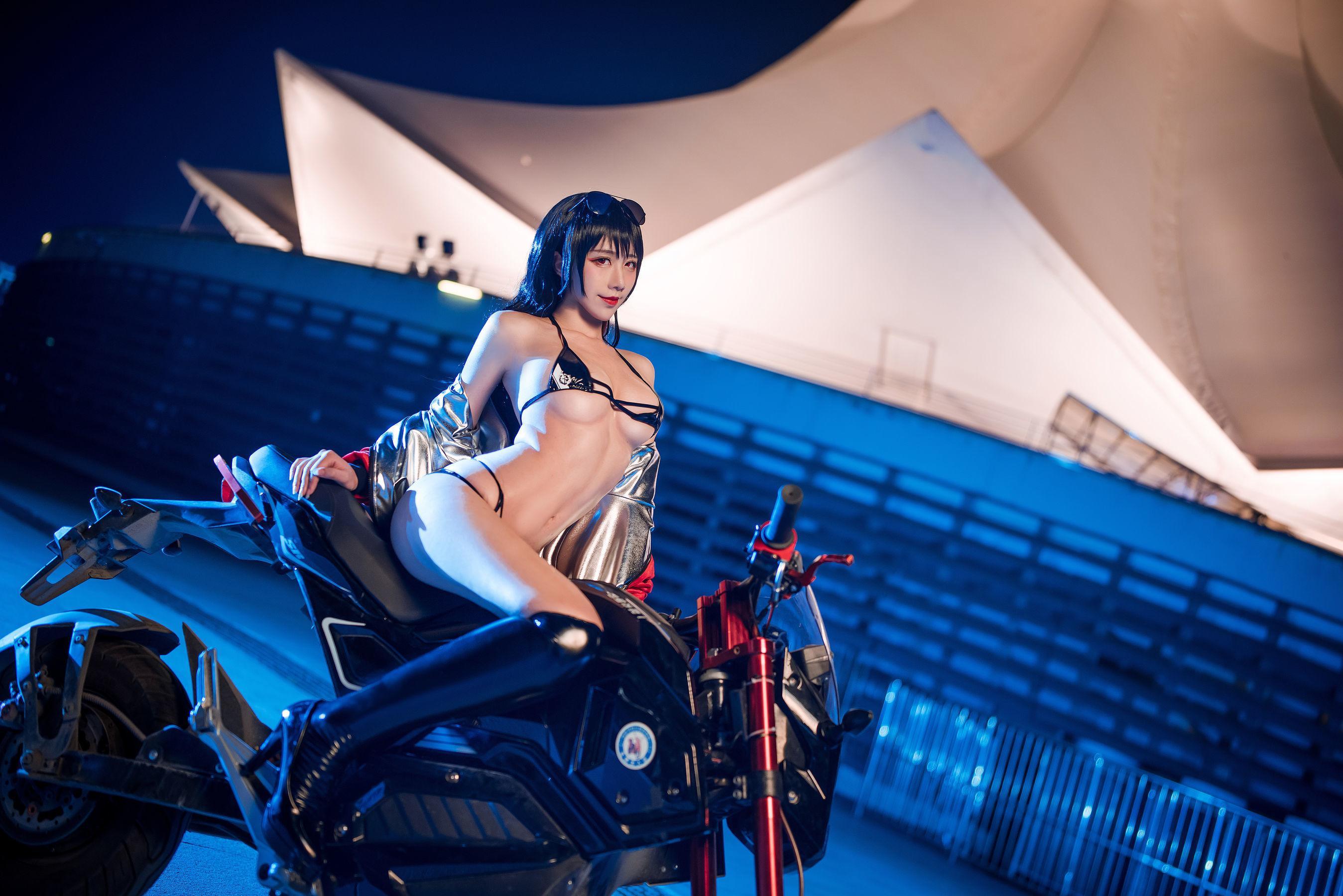 [网红Coser] 九曲Jean 《大凤机车》 写真集(3)