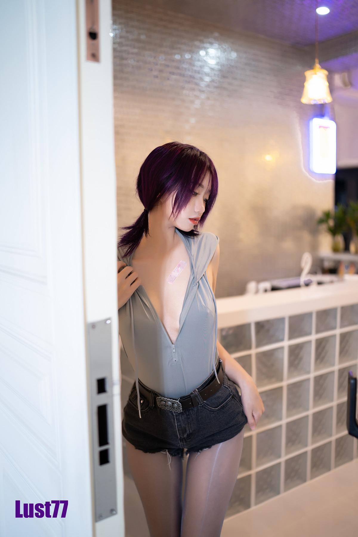 Cosplay 柒柒要乖哦 小灰兔(18)