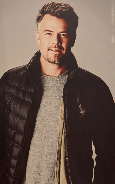 Josh Duhamel FQgbSASp_o