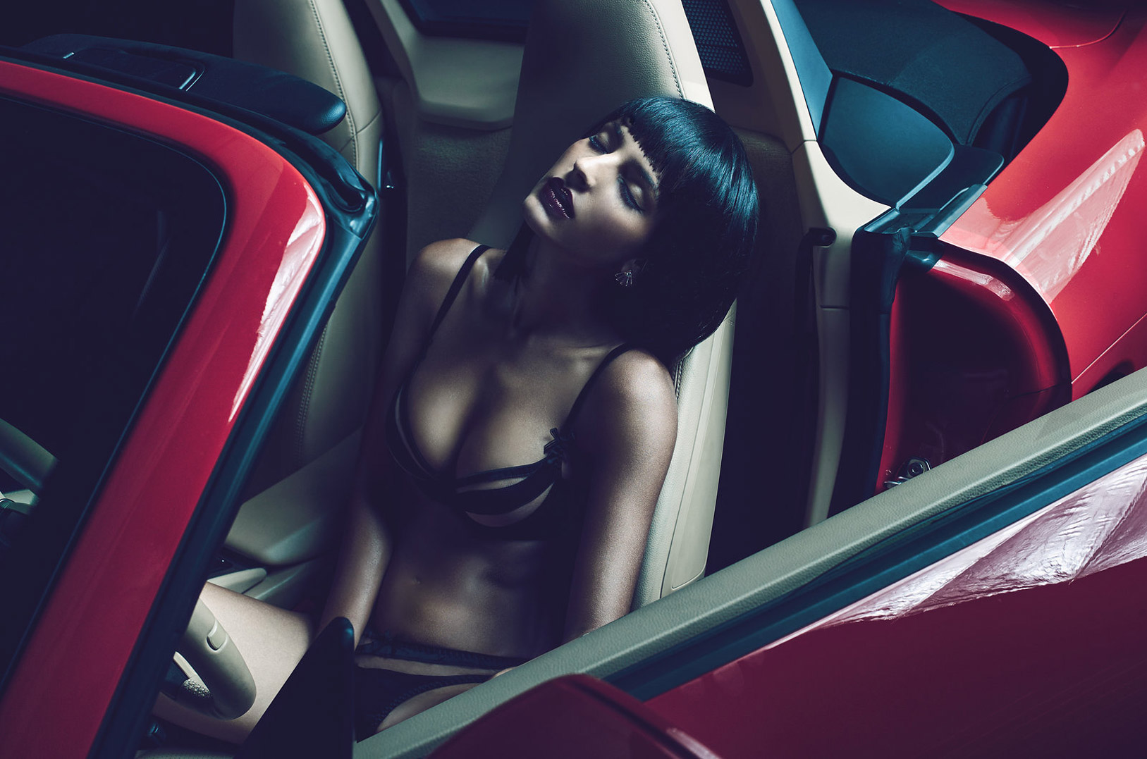 Caterina Norbis by Travis Teate / Porsche and Girls Caterina Norbis by Travis Teate / Porsche and Girls