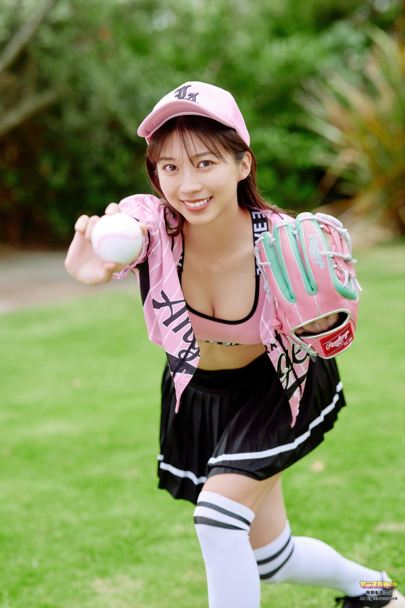 Maria Makino 牧野真莉愛, Young Magazine 2025 No.33 (ヤングマガジン 2025年33号)(13)