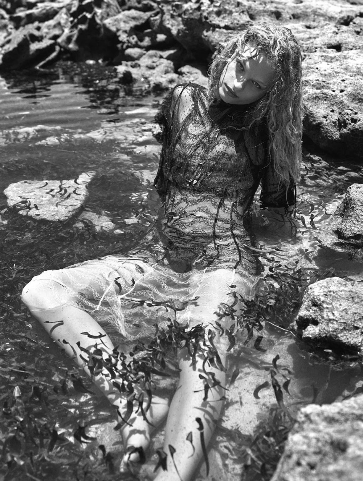 A Bigger Splash / Anyelina Rosa and Frederikke Sofie by Mario Sorrenti / Porter Summer Escape 2018 A Bigger Splash / Anyelina Rosa and Frederikke Sofie by Mario Sorrenti / Porter Summer Escape 2018