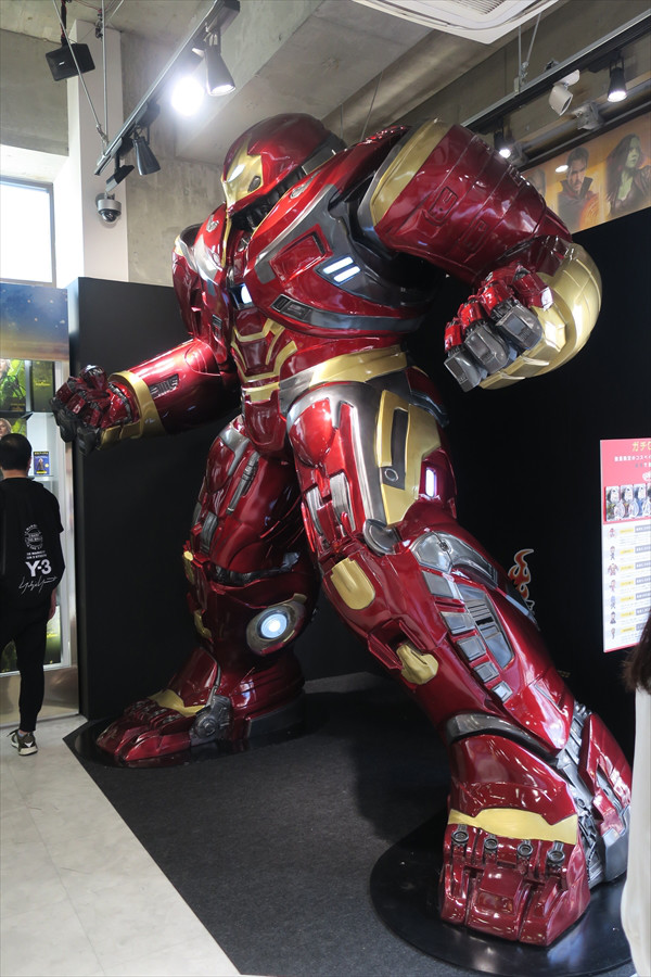 Avengers Exclusive Store by Hot Toys - Toys Sapiens Corner Shop - 23 Avril / 27 Mai 2018 H9FEqPZf_o