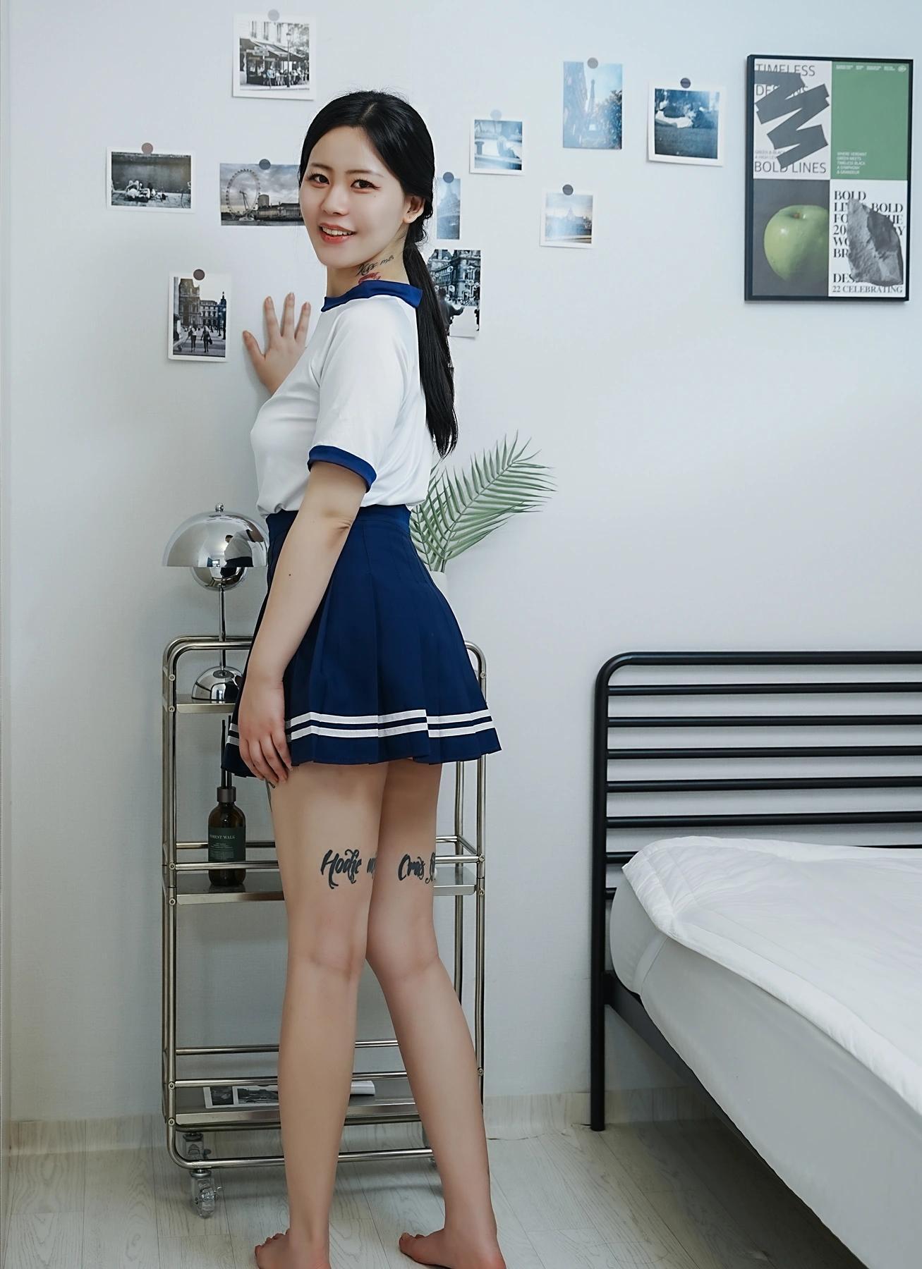 Choi Ri 최리, Photobook Vol.01 「Bloomers」 Set.01(29)