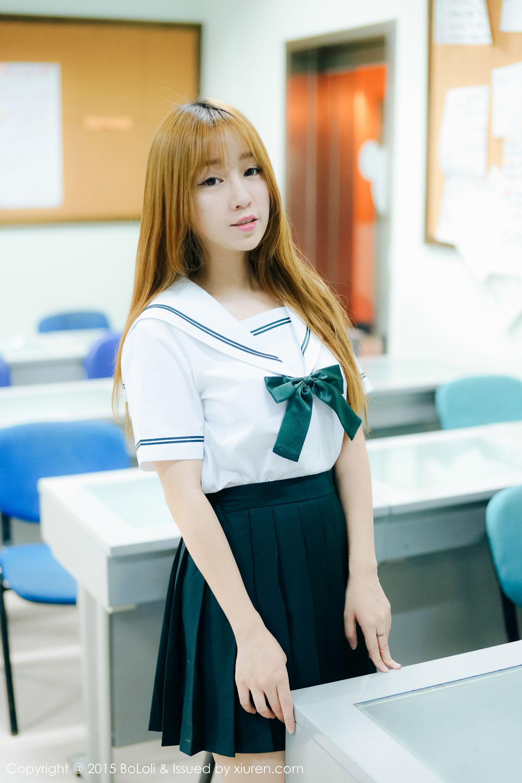 王语纯《JK制服》 [BoLoli波萝社] Vol.035 写真集(2)