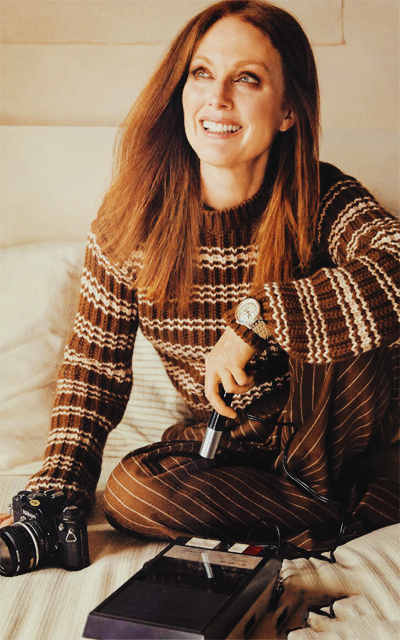 Julianne Moore 27PXZJjQ_o