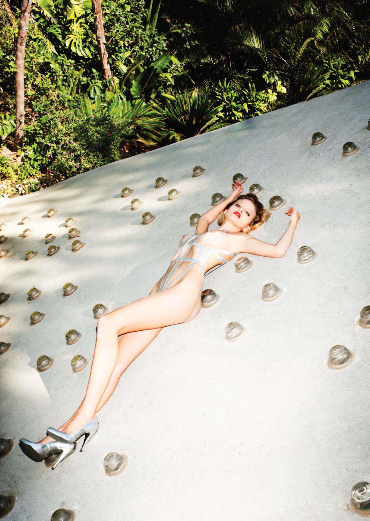 Stephanie Loba, Amanda Booth, Sydney Roper nude by Tony Kelly / Treats! Magazine issue 01 Stephanie Loba, Amanda Booth, Sydney Roper nude by Tony Kelly / Treats! Magazine issue 01