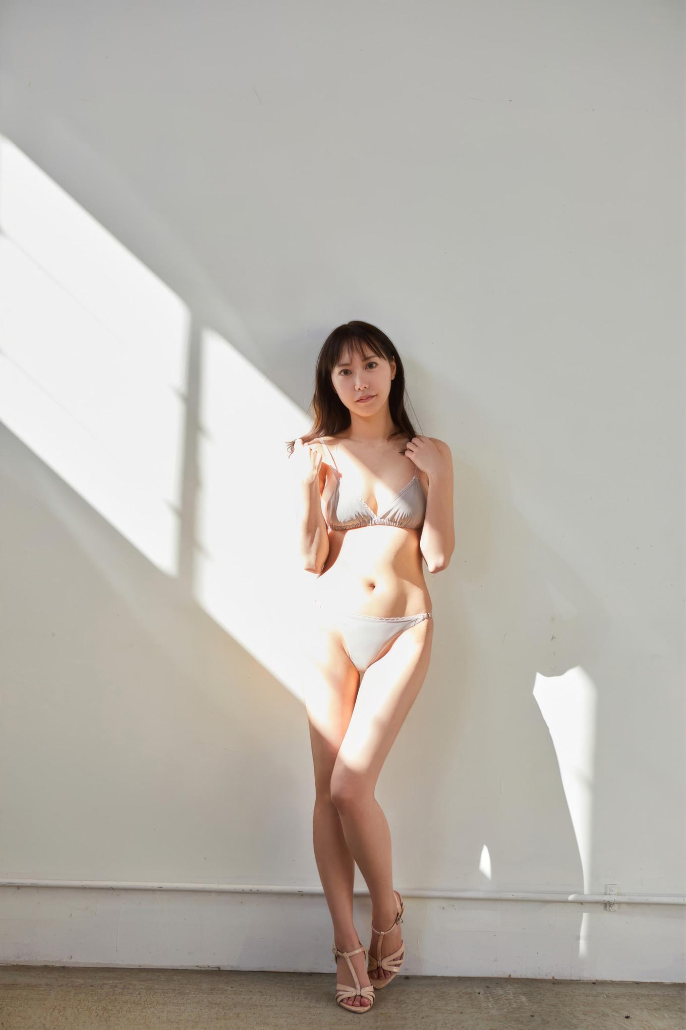 Ririko Inumaru 戌丸凛々子, FRIDAYデジタル写真集 『現役大手広告代理店OLのグラマラスBODY vol.1』 Set.02(29)