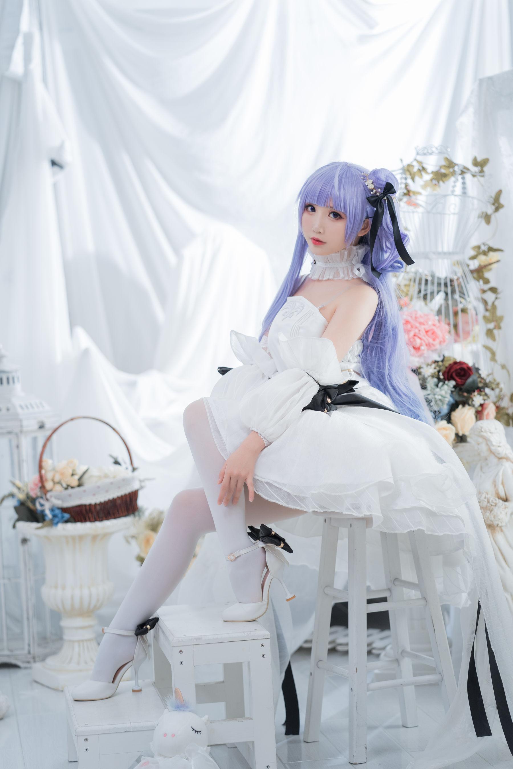 [Cosplay] 面饼仙儿 – 独角兽婚纱(14)