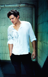 Orlando Bloom CgsMVUp2_o