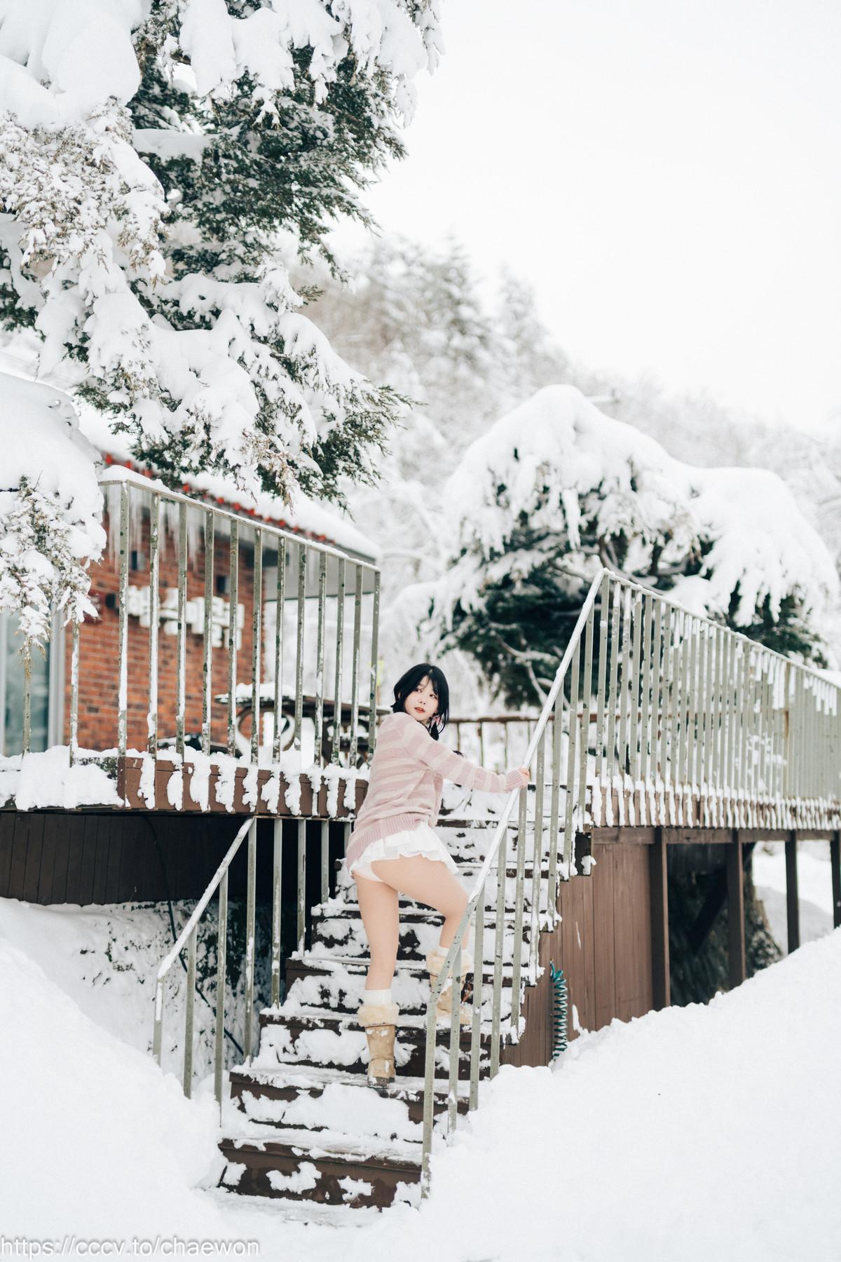 ZIA.Kwon 권지아, [Loozy] Snow Girl Set.01(19)