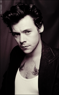 Harry Styles QXT6uUG9_o