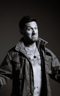 Tom Hardy QYbwpMQR_o