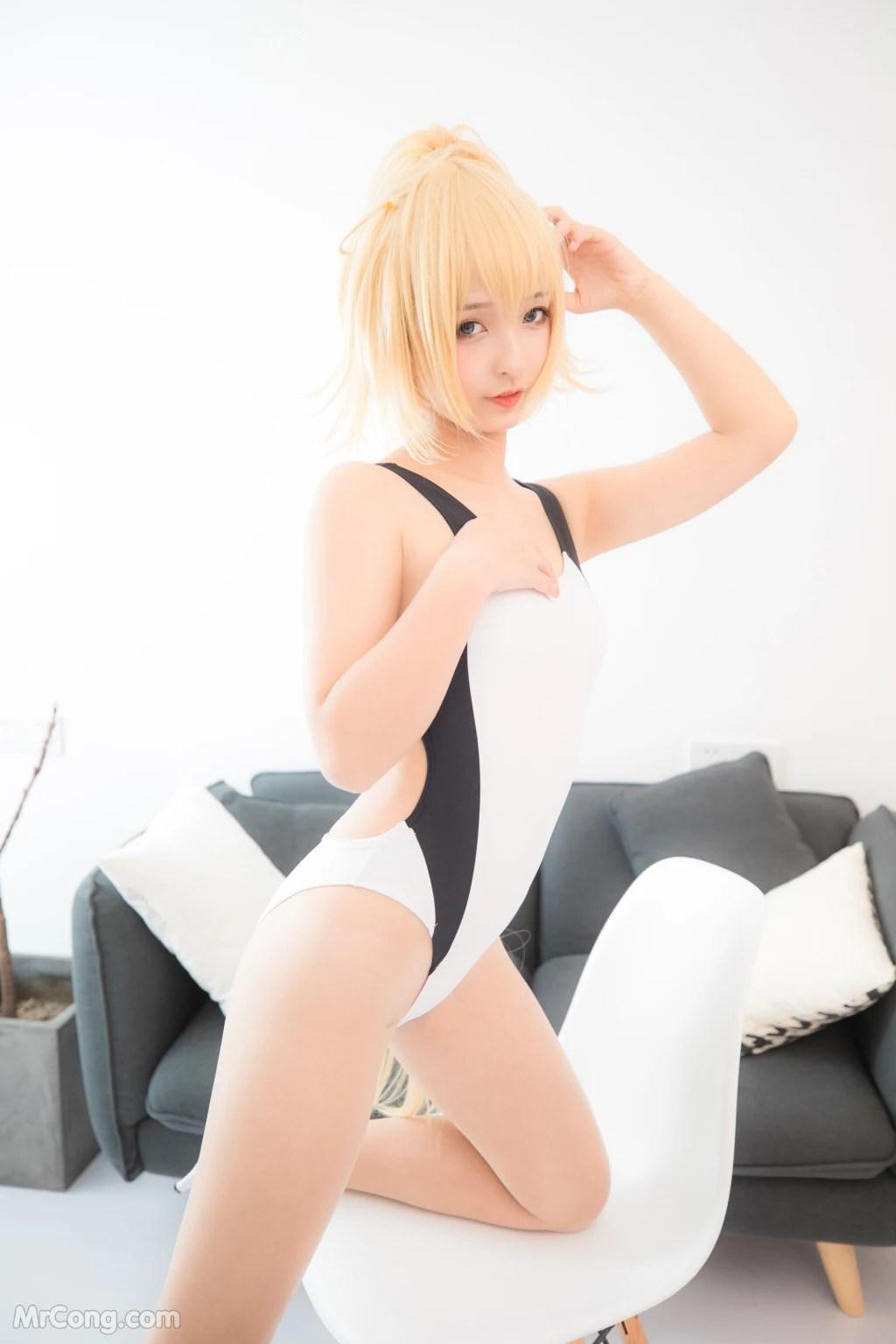 Coser@神楽坂真冬 Vol.036: 电子相册-白贞德《Swimingthedrea》(150 photos)(34)