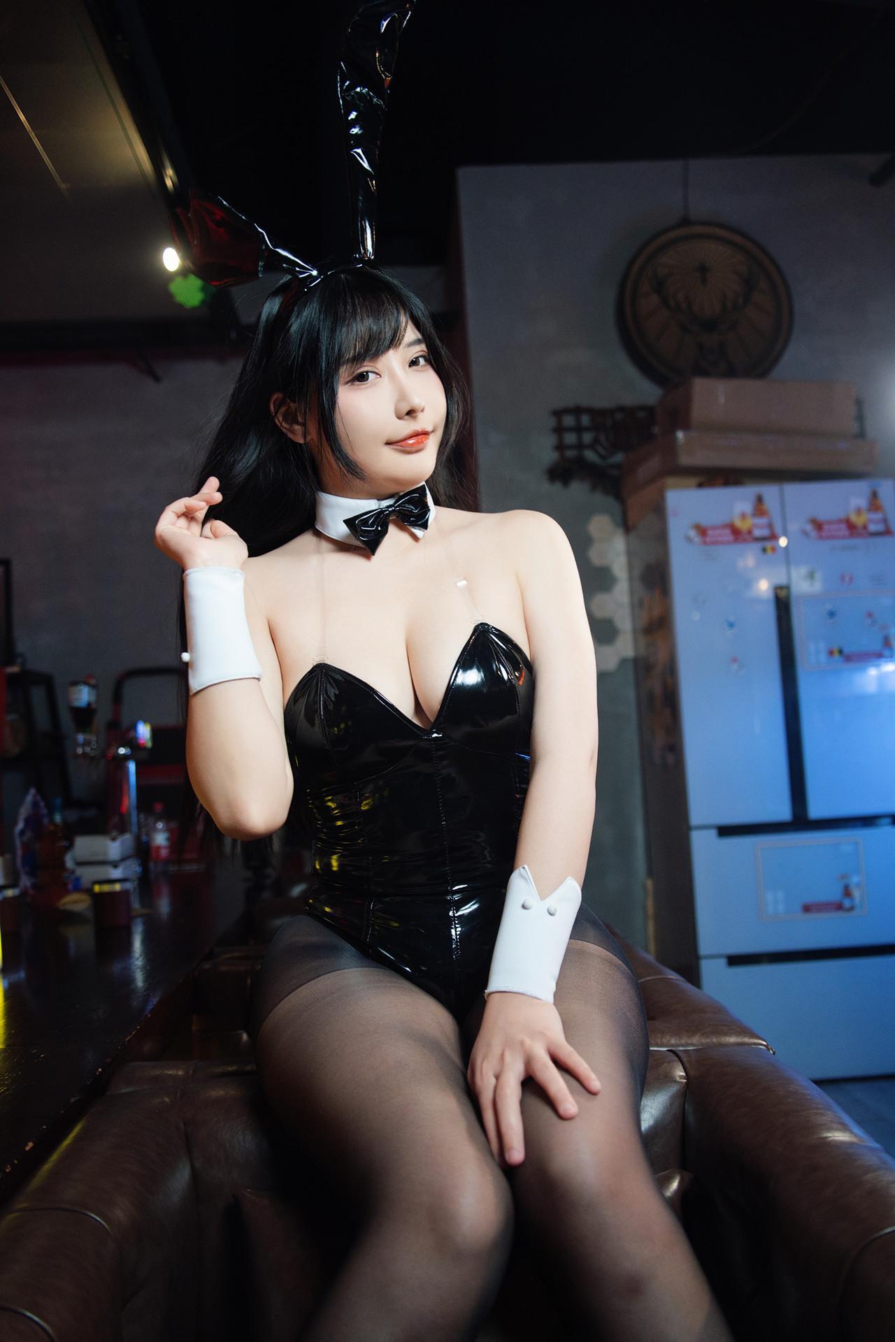 Cosplay 糖果果candy – 黑胶兔兔2 Set.02(50)