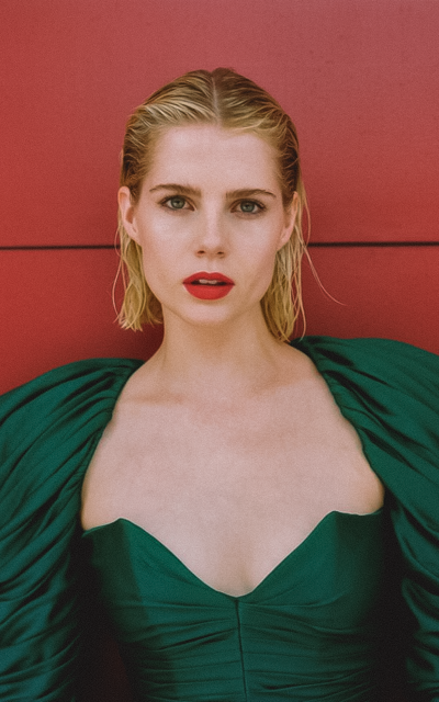 Lucy Boynton - Page 2 9OH49E2W_o