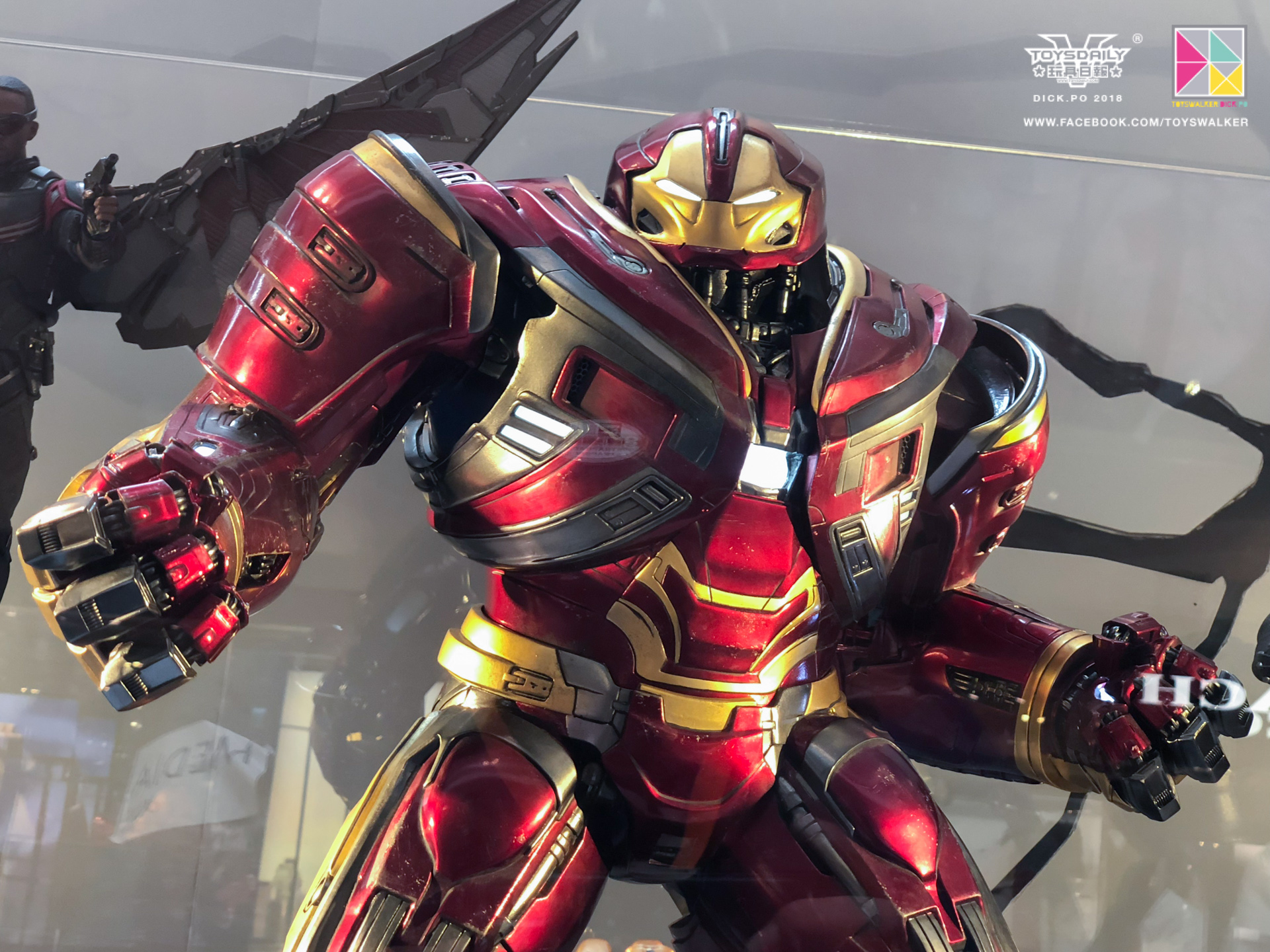 Exhibition Hot Toys : Avengers - Infinity Wars  WHzu5CTE_o