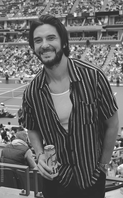 Ben Barnes TksqPzLd_o