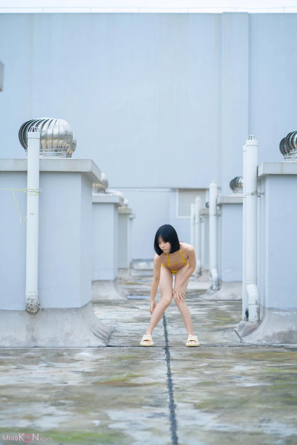 Coser@一只小栗奈: 天台小雨衣 (169 photos )(30)