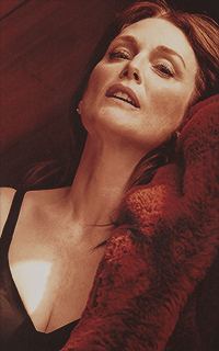 Julianne Moore HabDYuKp_o