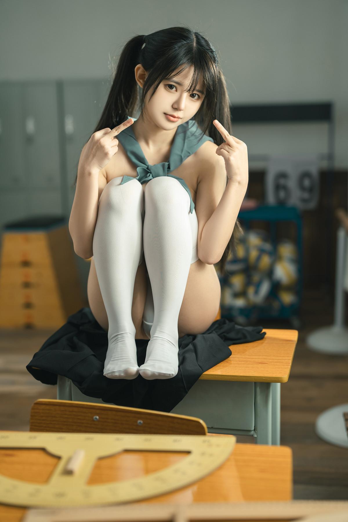 Cosplay Rua阮阮 授课中 In Class(52)