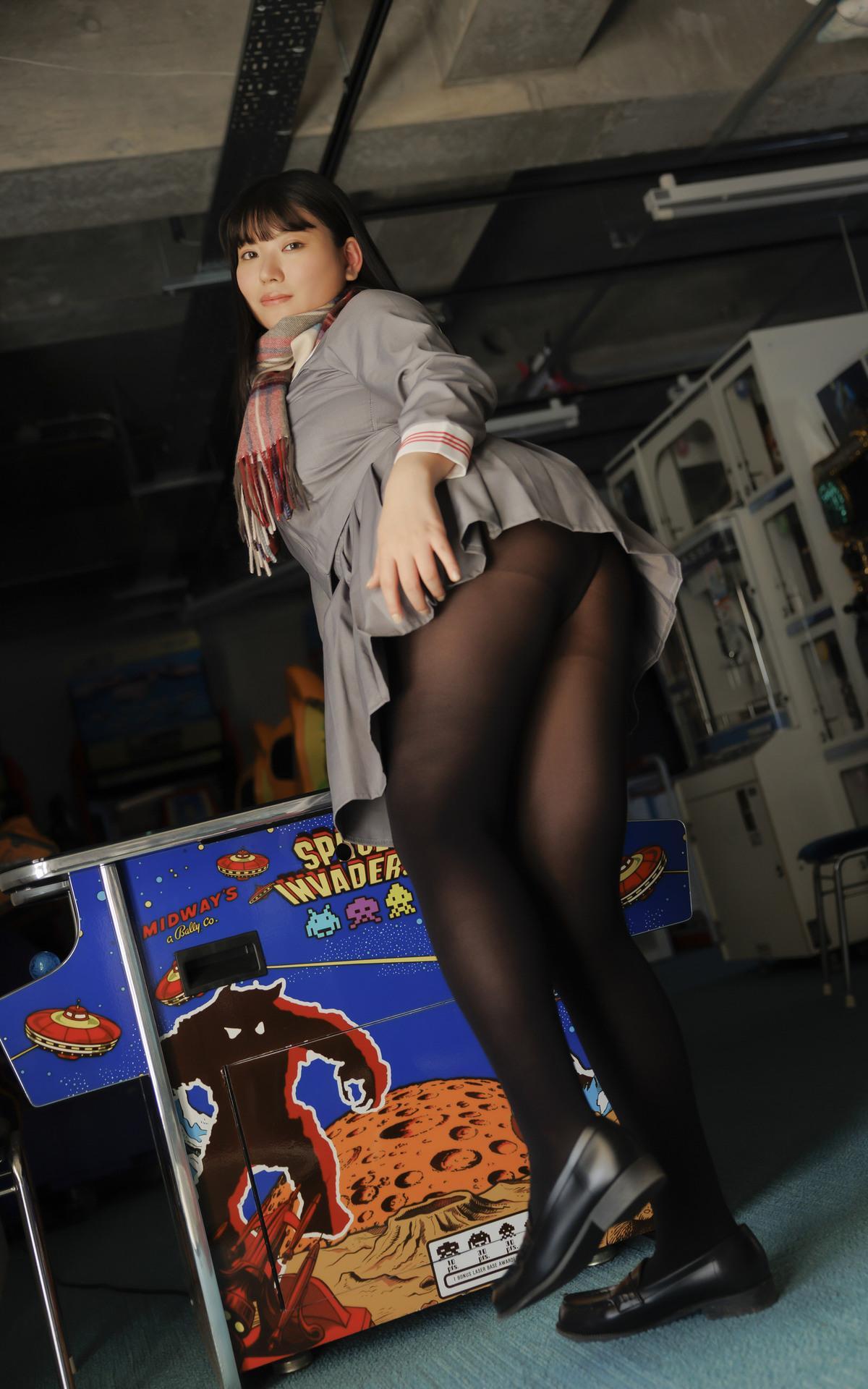 Memo Oba 大葉めも, グラビア写真集 『Memories』 〜Ver.1〜 Set.02(2)