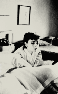 Audrey Hepburn P0VXL0tX_o