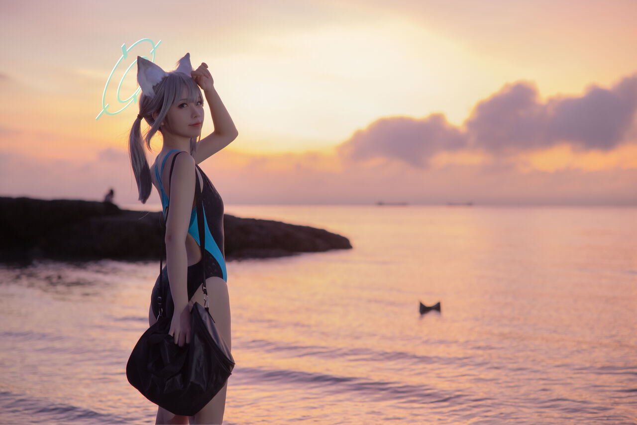 G44不会受伤 - Shiroko Sunaookami Swimsuit