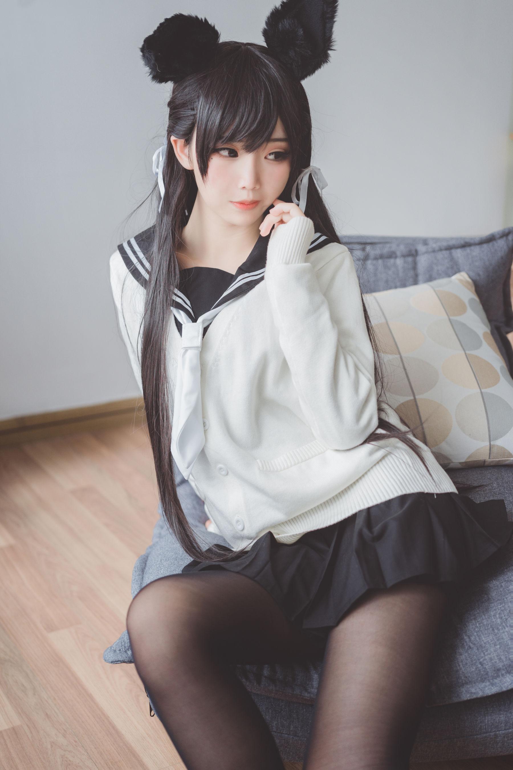 [Cosplay写真] 可爱人气Coser面饼仙儿 – 制服爱宕