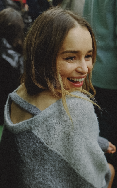 Emilia Clarke - Page 2 B6IbKN6y_o